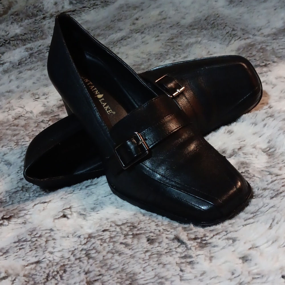 Mountain Lake Helen Heels